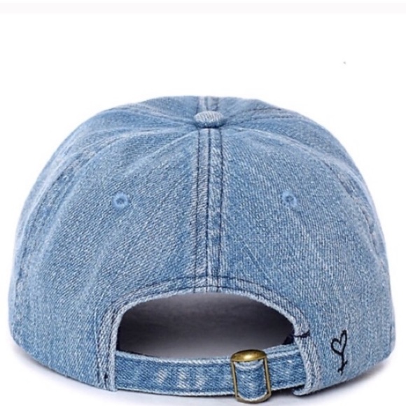 Feminist AF 🥰 - Picture 2 of 2